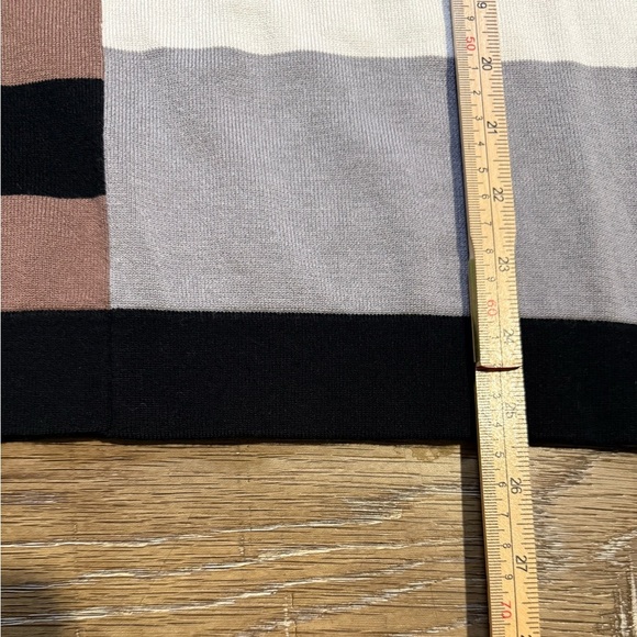 Carol Rose Sweater - Picture 4 of 7